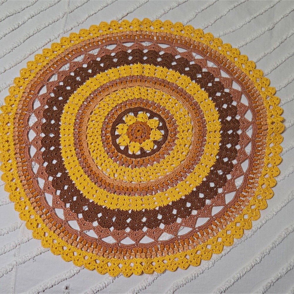 DOILY TABLE TOPPER HANDMADE CROCHET BY ME 18 INCHES DIAMETER FALL COLORS NEW